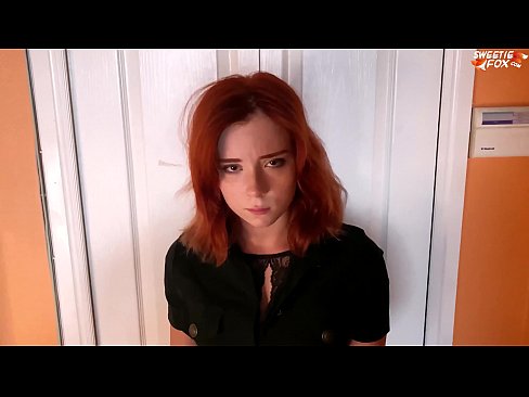❤️ Un agent de sécurité punit une jolie femme pour un vol à l'étalage - Cum In Mouth ❤ Fucking at us ﹏