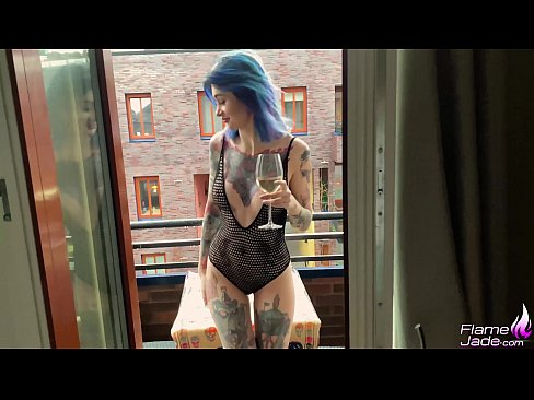 ❤️ Fille énorme suçant à pleine bouche et baisant passionnément sous le ciel ouvert ❤ Fucking at us ﹏